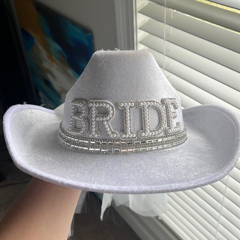 Bride cowboy hat